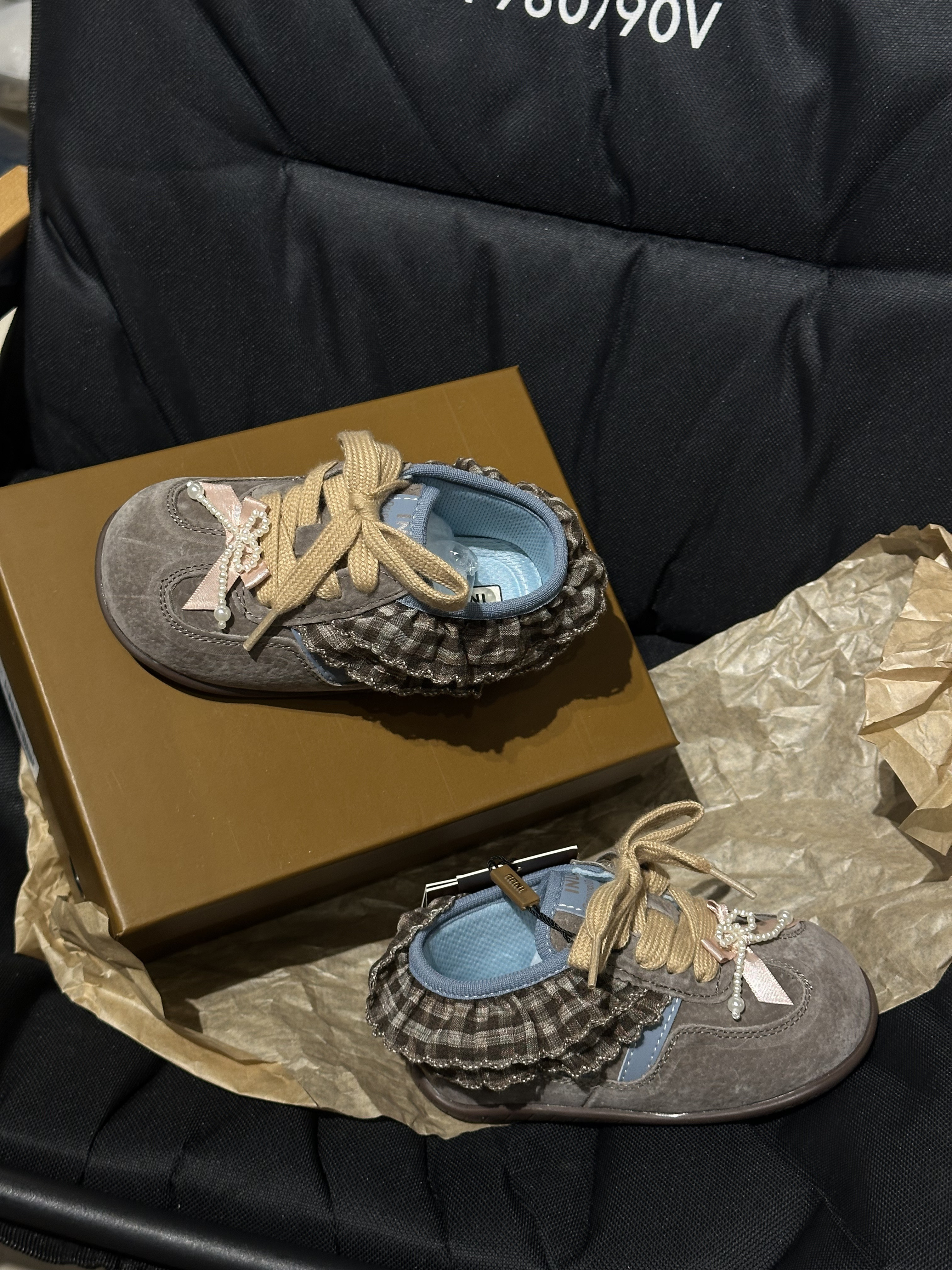 inuu灰色卡其色玩偶蝴蝶结单鞋玩偶兔子运动鞋卡其格子花边系带鞋