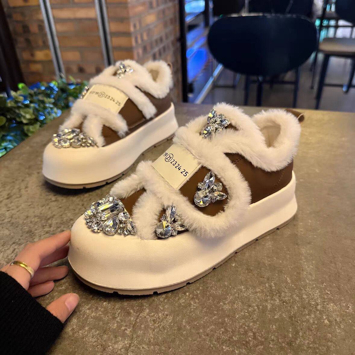 新款厚底魔术加绒棉鞋2025冬季休闲增高重工毛毛鞋女鞋潮鞋时尚暖