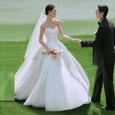 旅拍抹胸缎面蓬蓬裙主婚纱森系