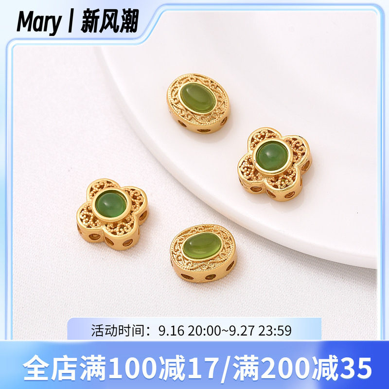 18K哑金保色四叶草隔珠图片