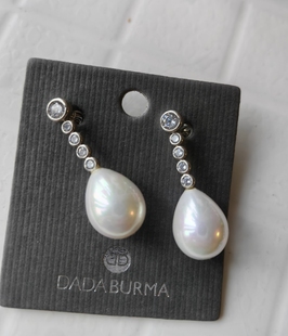西班牙小众DADA BURMA通勤休闲皆可百搭长串镶钻水滴形珍珠耳环