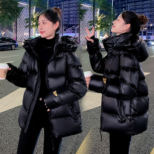 黑金90白鹅绒连帽可拆卸羽绒服女2025冬通勤保暖显瘦轻盈短外套女