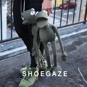 陈冠希ins爱物 readymade frogman绿色青蛙公仔签名版原创玩偶