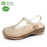 Летние тапочки в стиле Crocs, нескользящая пляжная обувь на платформе, босоножки, подходят для носки на улице, мягкая подошва, закрытый носок