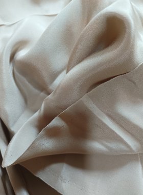 重磅真丝浅驼色重皱桑蚕丝绸汉服裙裤礼服旗袍制衣服装面布料1.3