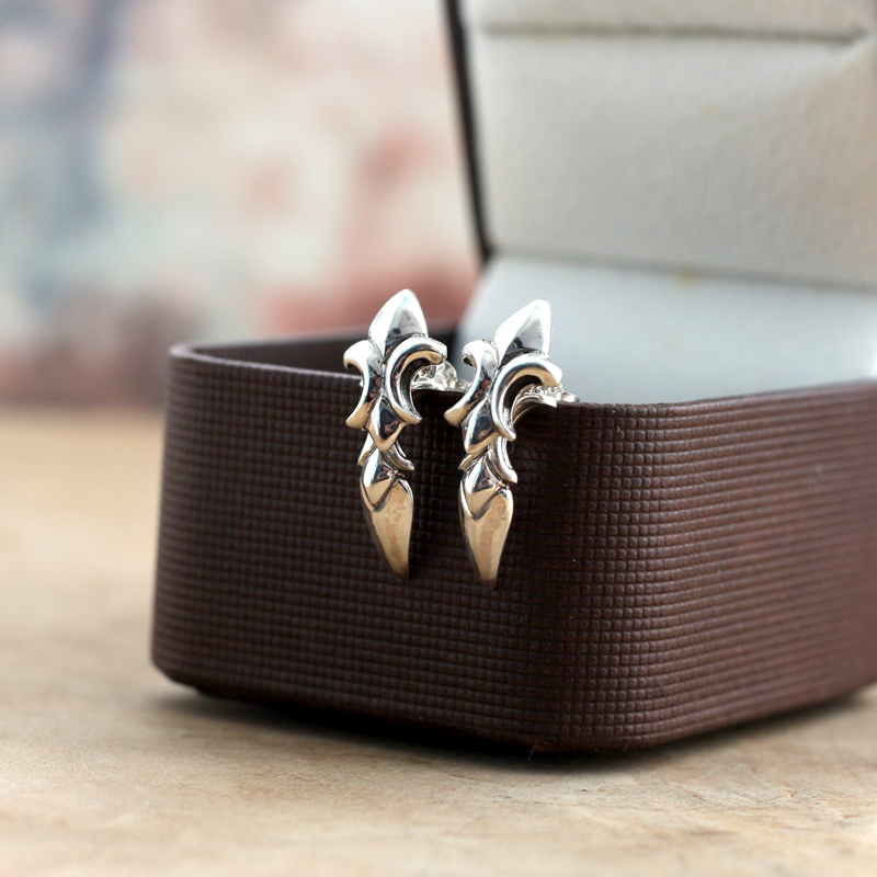 纯银复古男女通用泰银耳钉红包