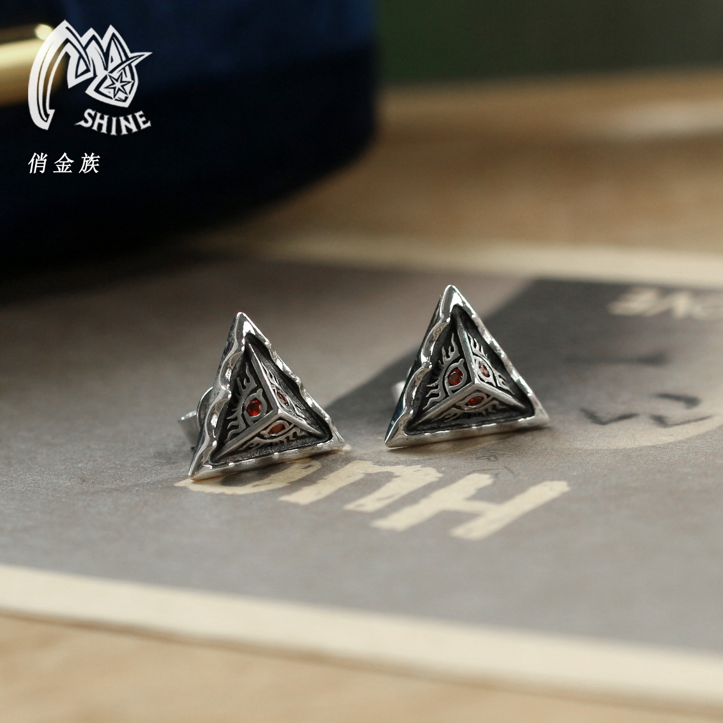 俏金族复古三角全知之眼925纯银