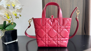 WAR真皮女包手提包单肩包斜挎包托特包菱格纹女包 THE BALLET