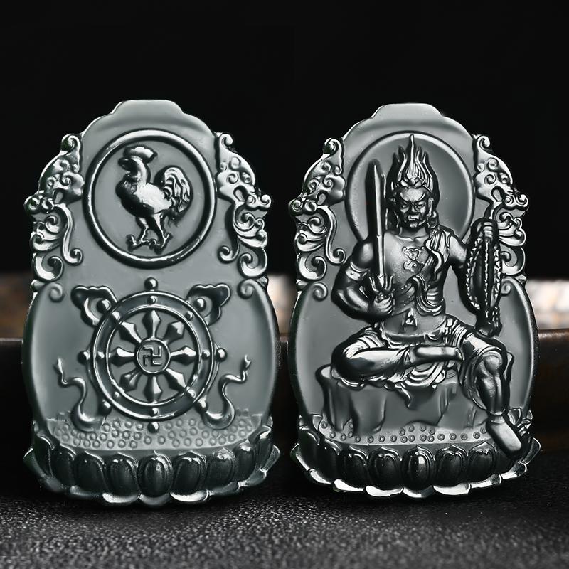 精雕守护神新疆和田玉塔青玉吊坠