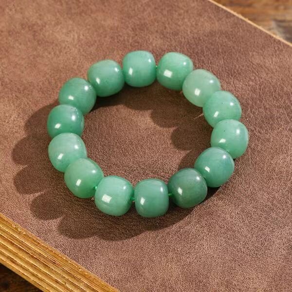 天然绿东陵玉老型珠手串幸运玉石手链翡翠色冰透男女款桶珠路路通