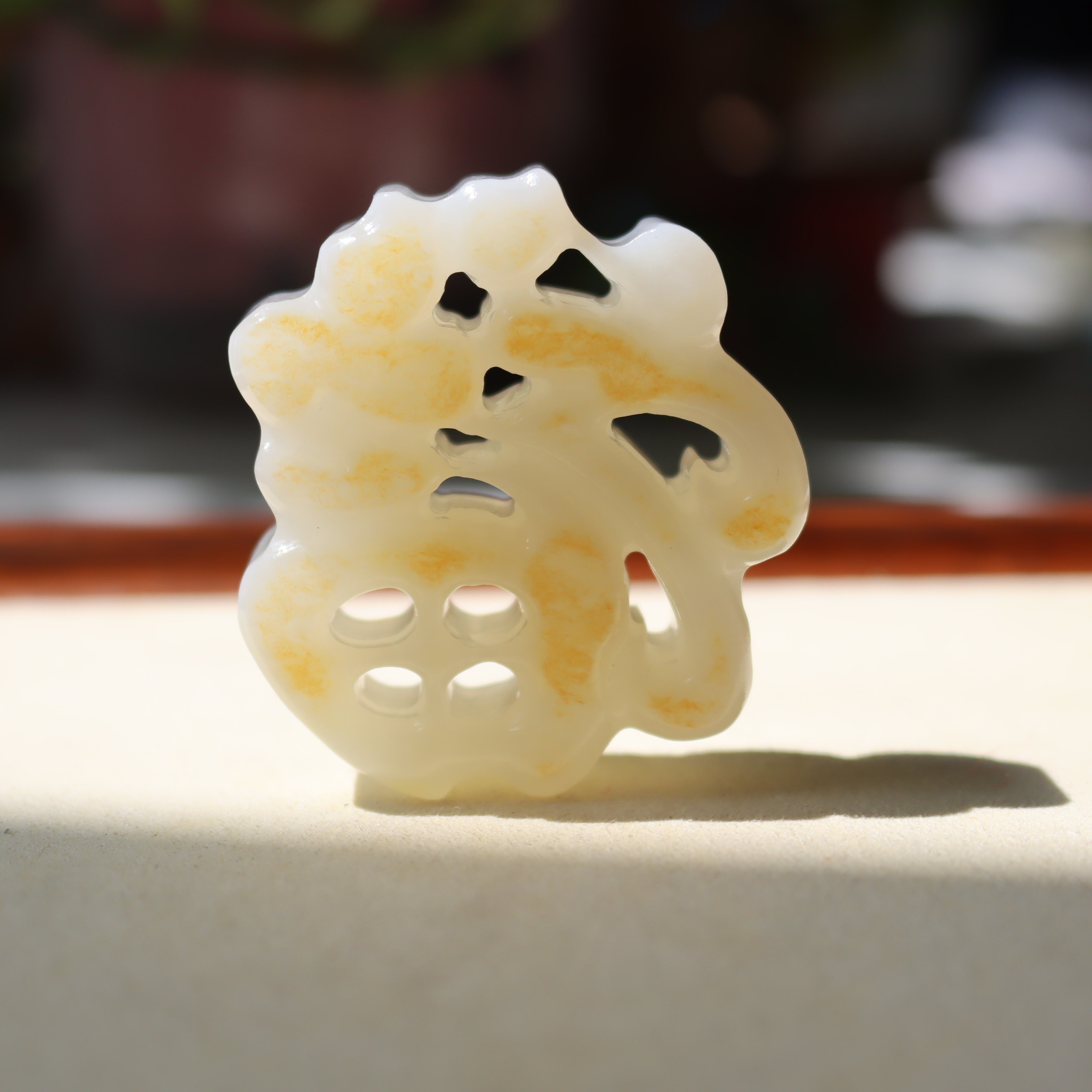 新疆和田玉洒金皮福字洒金皮籽料福到镂空精雕羊脂白吊坠挂件玉佩