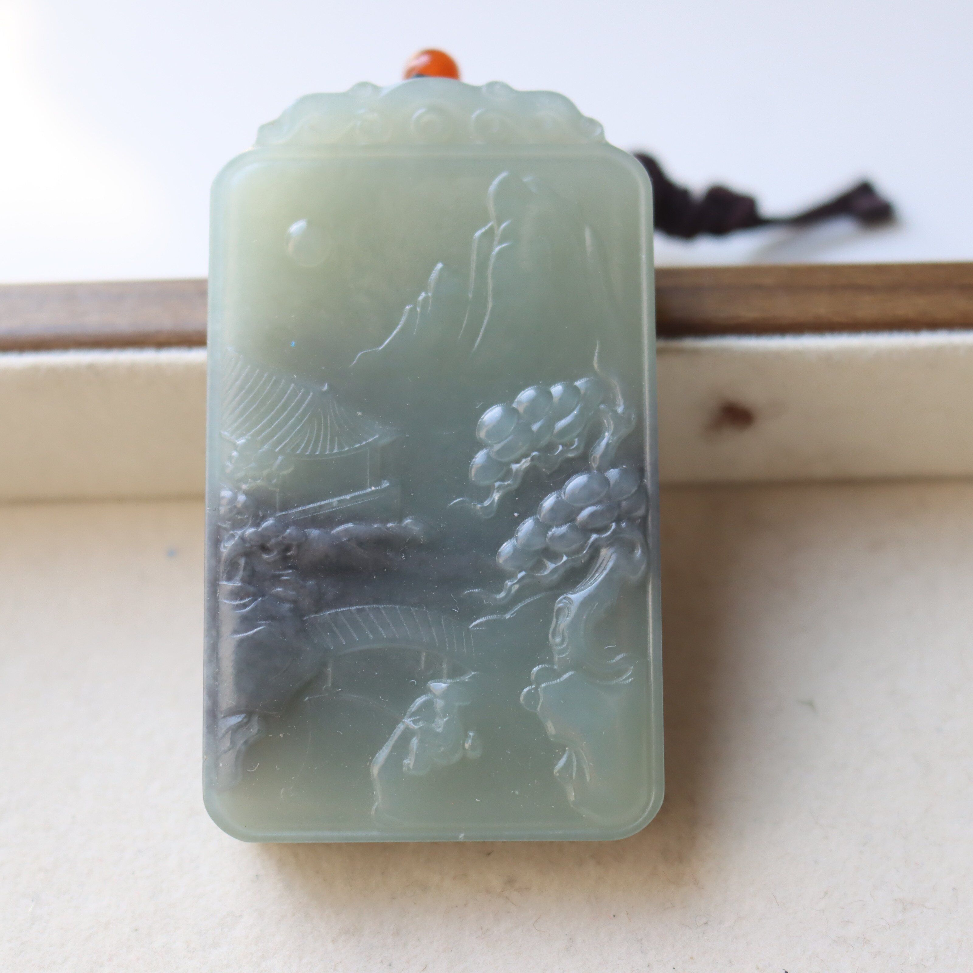 天然和田玉水墨青花山水玉牌吊坠