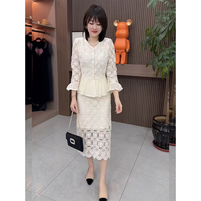 小香风蕾丝镂空荷叶边上衣两件套2026夏季新款一套高级半身裙套装