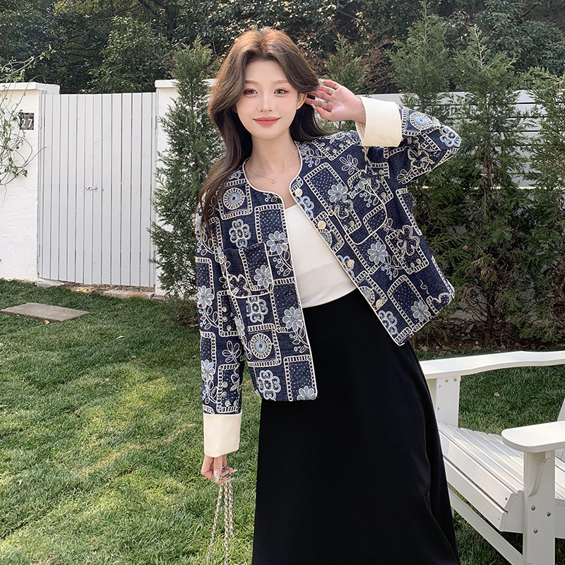 新品现货2025韩版刺绣重工艺小外套B121-货号2512-p140-K198,女装短外套,昱儿e优优