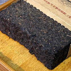 馆藏金砖雅安藏茶手筑黑茶砖雅雨南路边茶四川荥经茶厂纪念茶750g