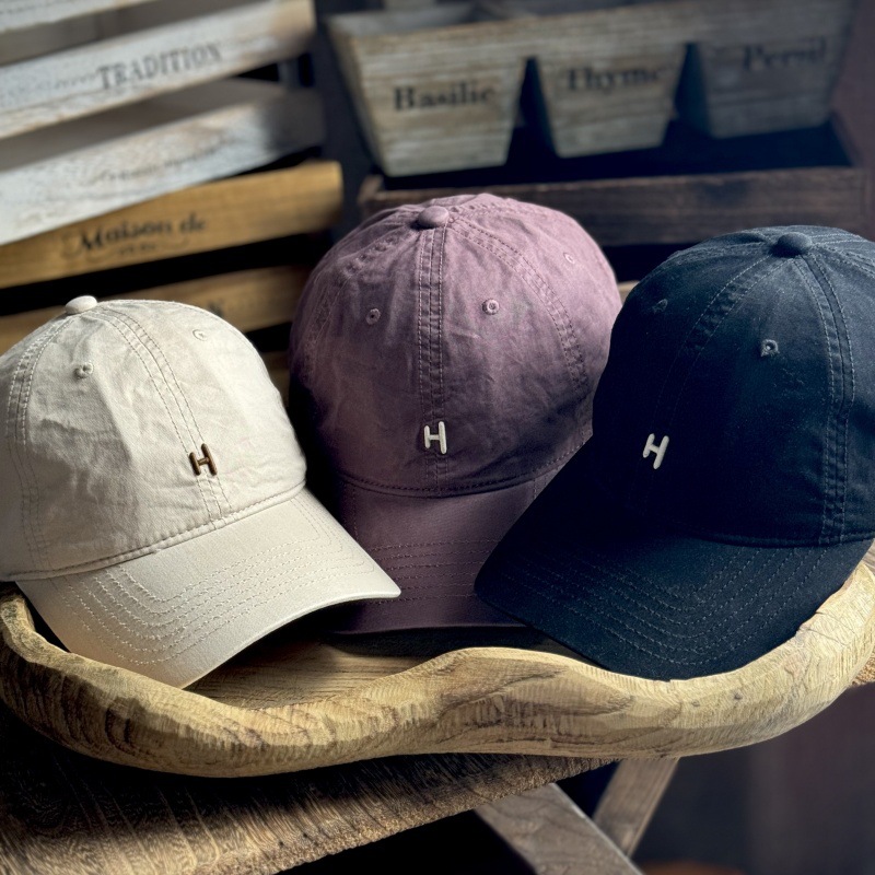 大头围字母H刺绣宽檐鸭舌帽