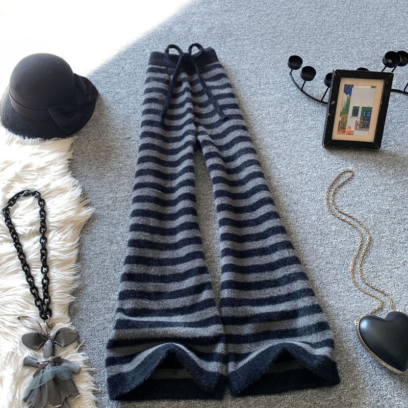 条纹阔腿针织裤女秋冬毛绒直筒裤