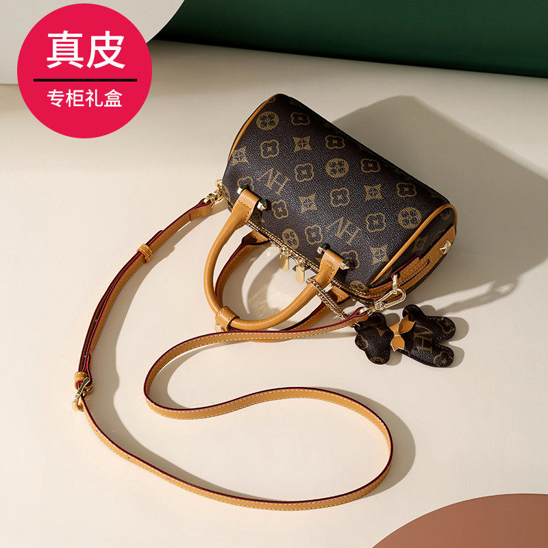 真皮老花包波士顿枕头包女士2021新款潮女小包包旗舰店手提包冬季