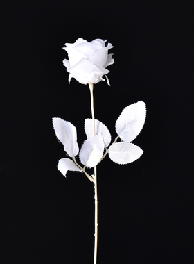 仿真白色玫瑰花手持拍照汉服假花干花束自拍不良jk哥特黑拍摄道具