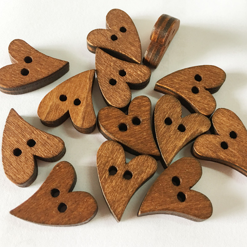 棕色心形烤漆毛衣扣卡通木扣