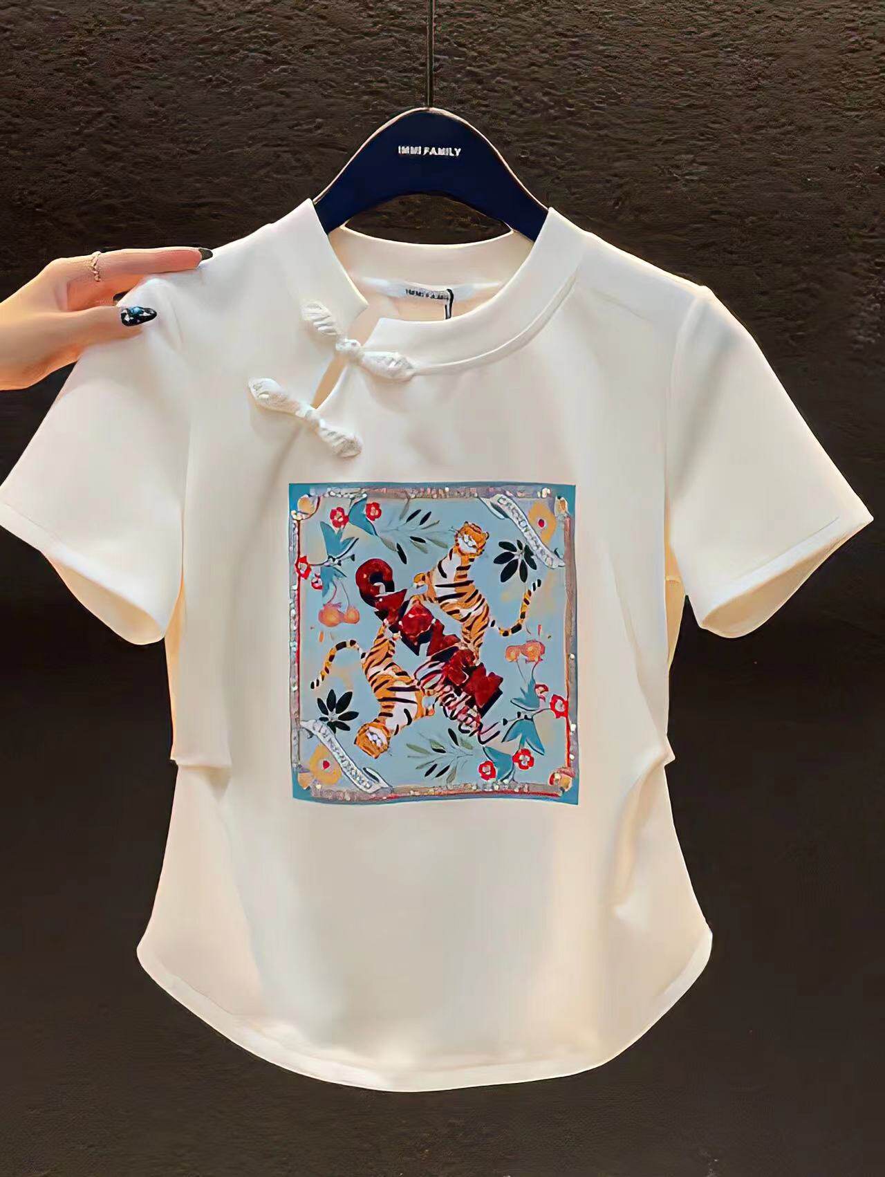 中式国风盘扣气质短袖t恤女夏季新款设计感小众时尚修身短款上衣