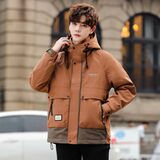 2025年冬季男新款修身拼接工装刺绣羽绒服A230-18013-P228(控328)，男装羽绒服，电商A230