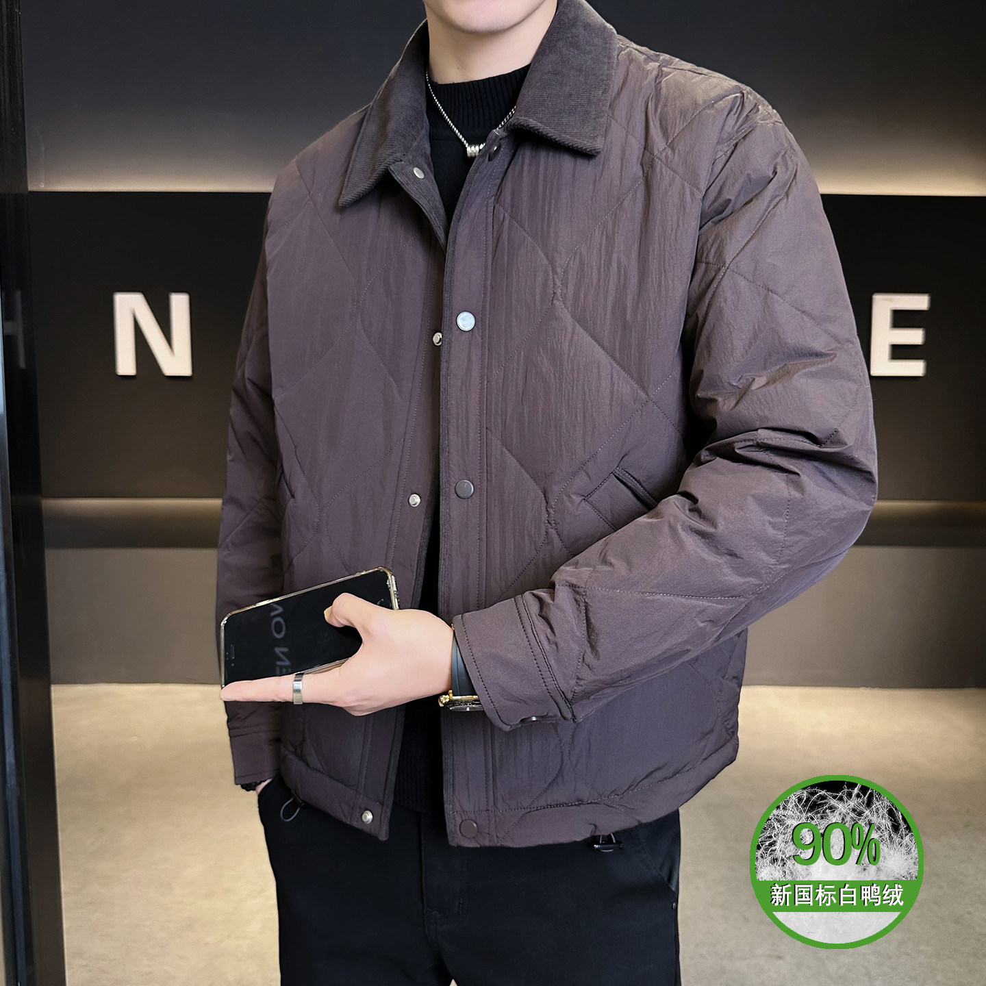 2025冬男修身灯芯绒方领菱形标90羽绒服A230-5937-P248(控348)，男装羽绒服，电商A230