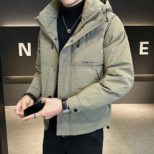 2026秋冬成衣男款连帽印花羽绒服外套A230-1827-P120(控158)，男装羽绒服，电商A230