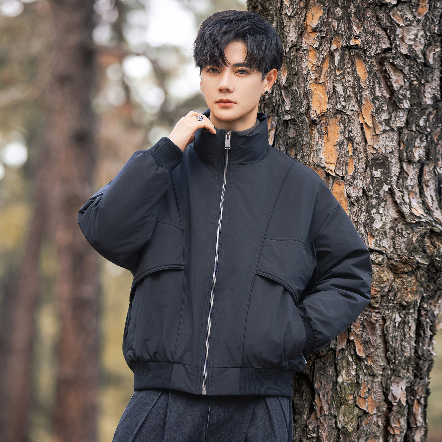 2025年冬男微宽松立领标90工装式羽绒服A230-95710-P220(控320),男装羽绒服,电商A230