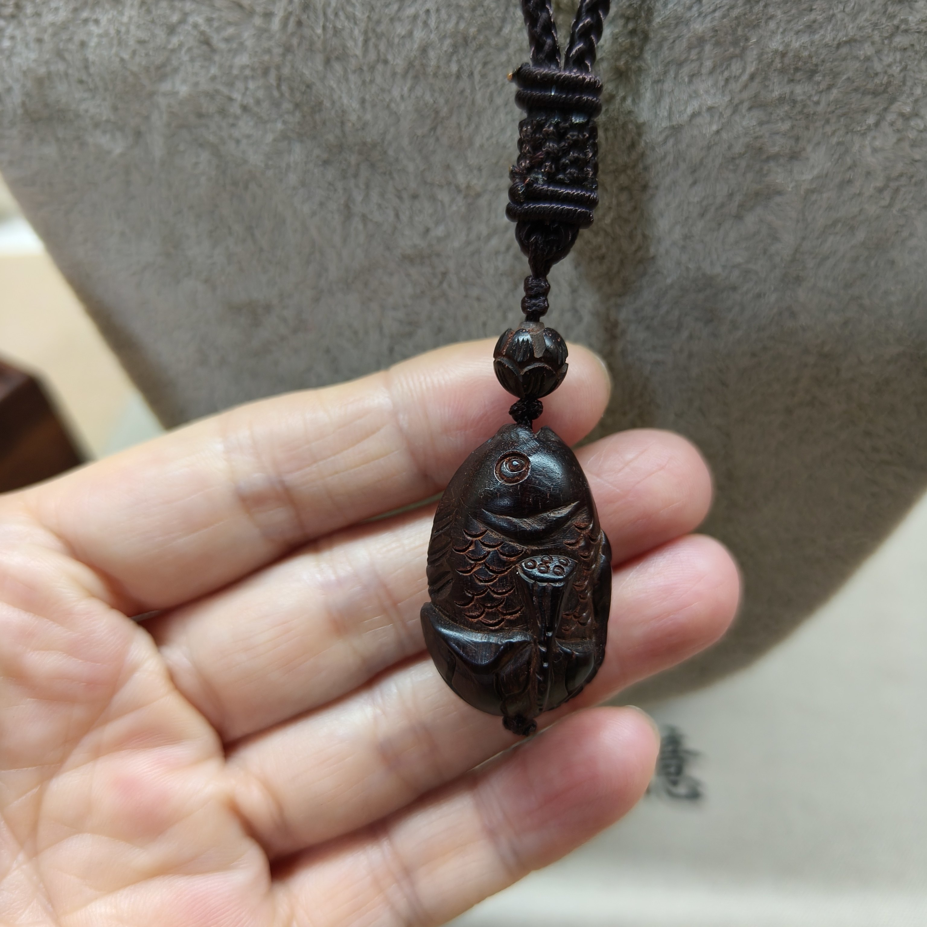 印度小叶紫檀木雕刻鱼吊坠项链毛衣链男女民族风长款挂件连年有余