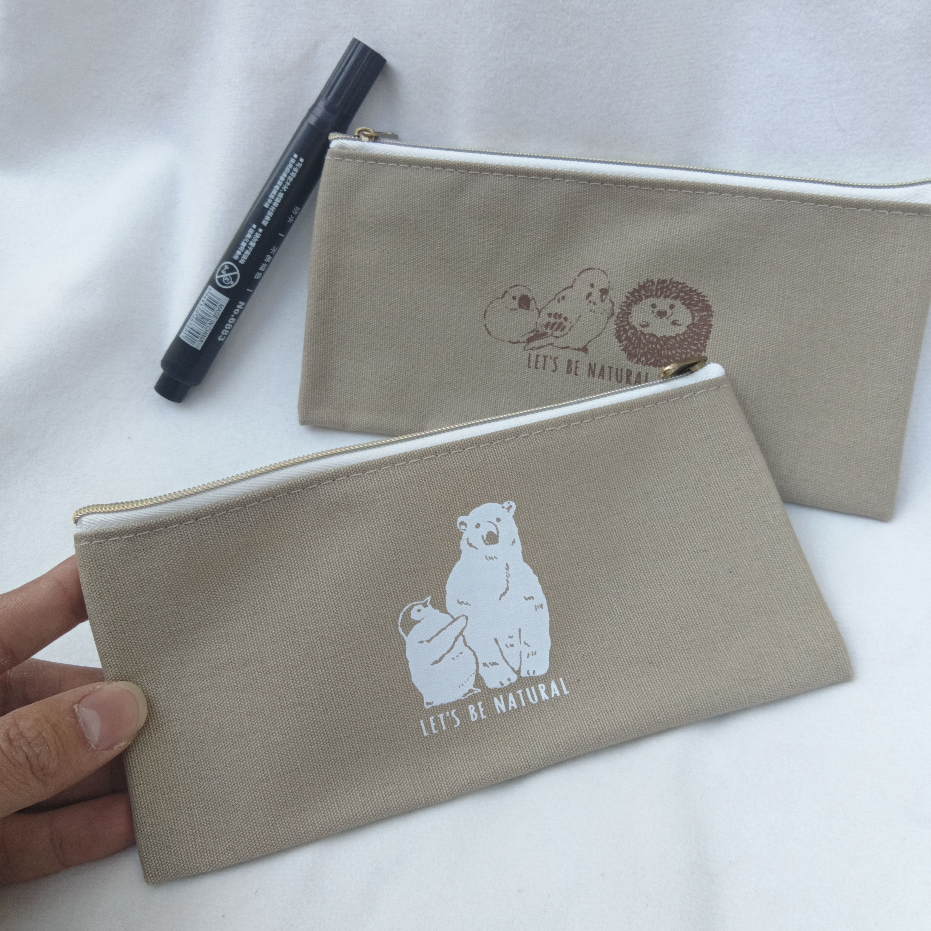 日单卡通防水笔袋学生 文具收纳包 拉链包 棕色耐脏好看化妆包