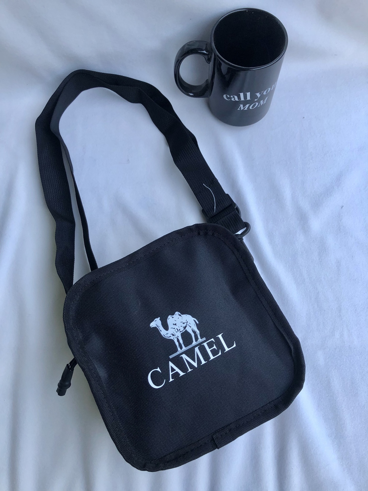 外贸尾货户外运动单肩包男女斜挎包小方包 休闲黑色挎包收纳包