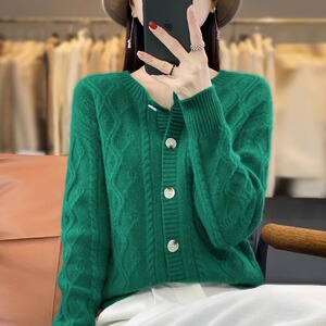 软糯舒适～秋冬新款羊绒圆领开衫镂空钩花针织外套女宽松羊毛上衣