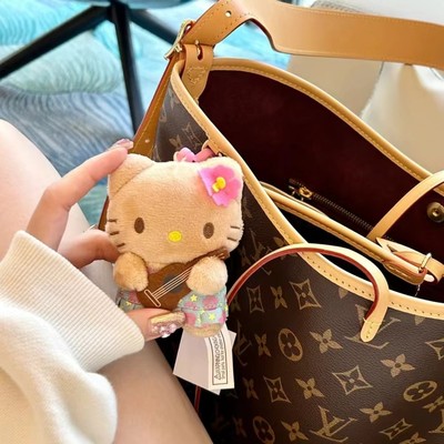 日本代购黑皮夏威夷hellokitty猫包包小挂件书包公仔毛绒玩偶饰品