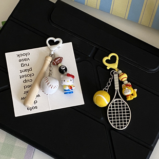日本代购猫网球钥匙扣HelloKitty小众包包精致挂件挂饰装饰饰品
