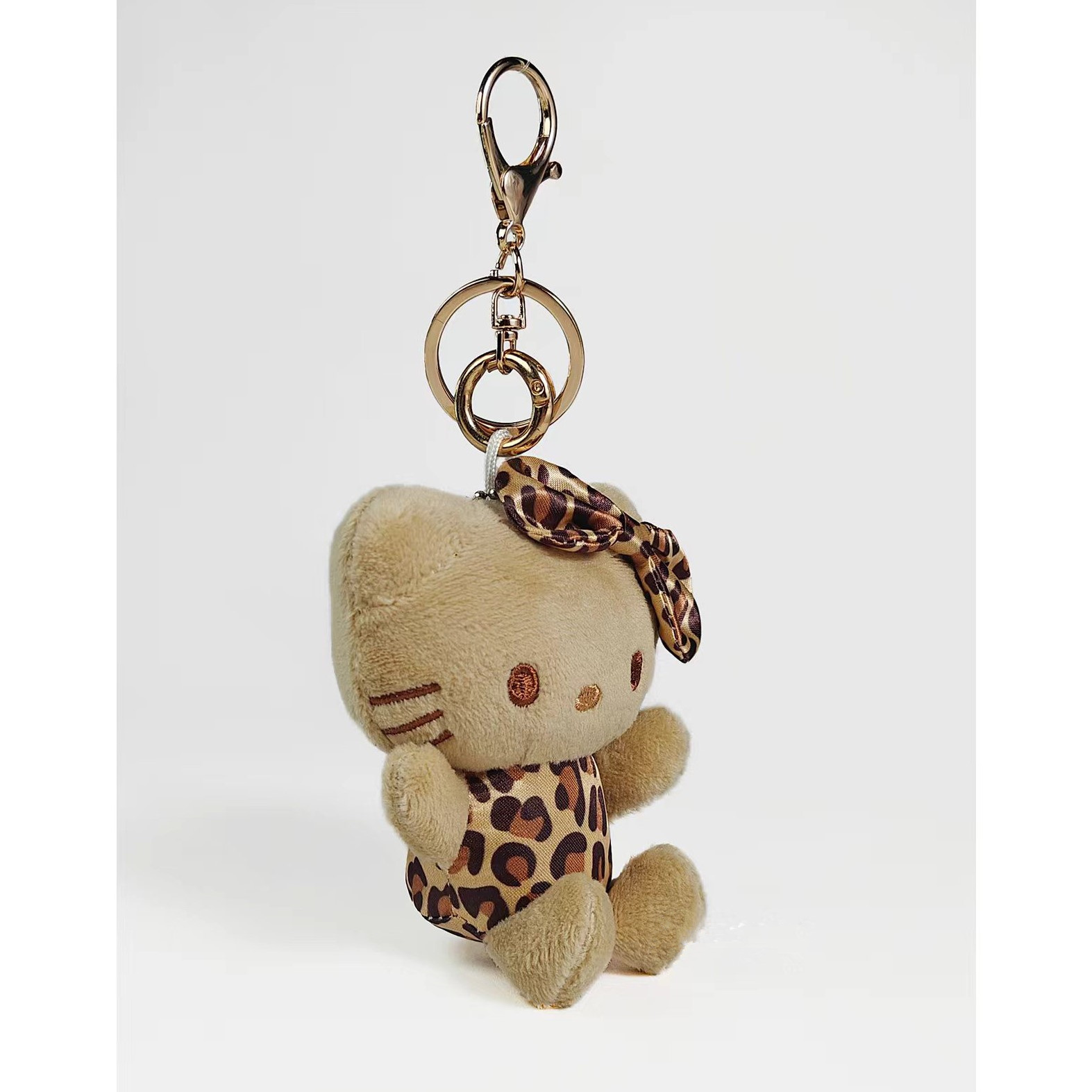 日本代购豹纹hellokitty包包挂件毛绒公仔书包挂饰kt猫小饰品玩偶