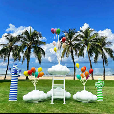 户外大型不锈钢镂空云朵秋千雕塑