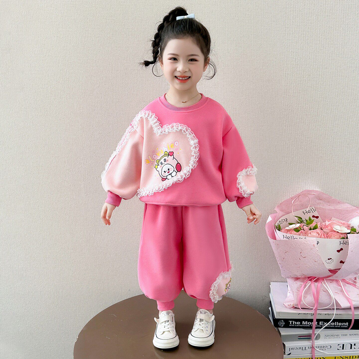 新款套装好看洋气超女童2026休闲时髦宝宝卫衣春装春秋季时尚儿童