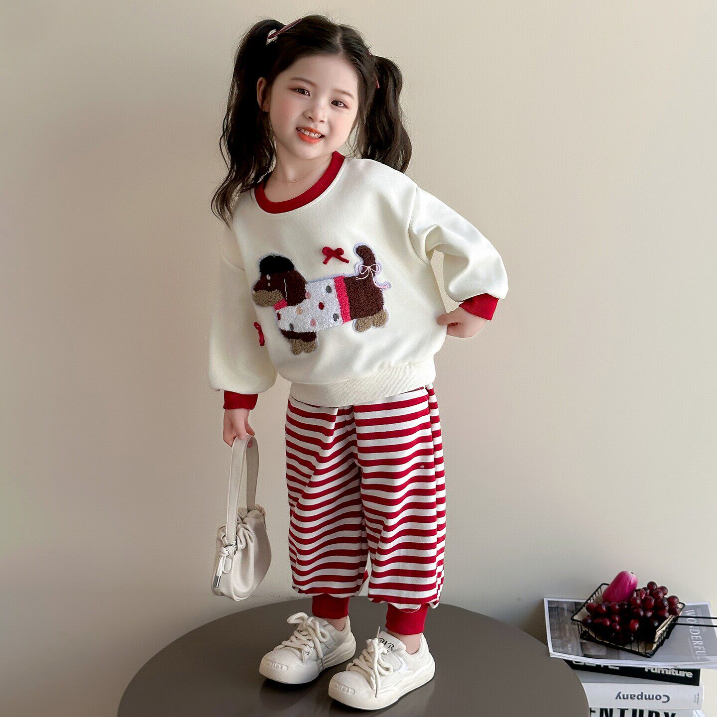 2026女童春装休闲儿童时髦炸街新款套装宝宝套装春秋季潮洋气卫衣