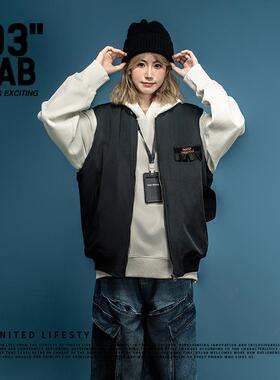 青岛03零叁 户外露营防水防风机能魔术贴刺绣棉拉链宽松马甲外套