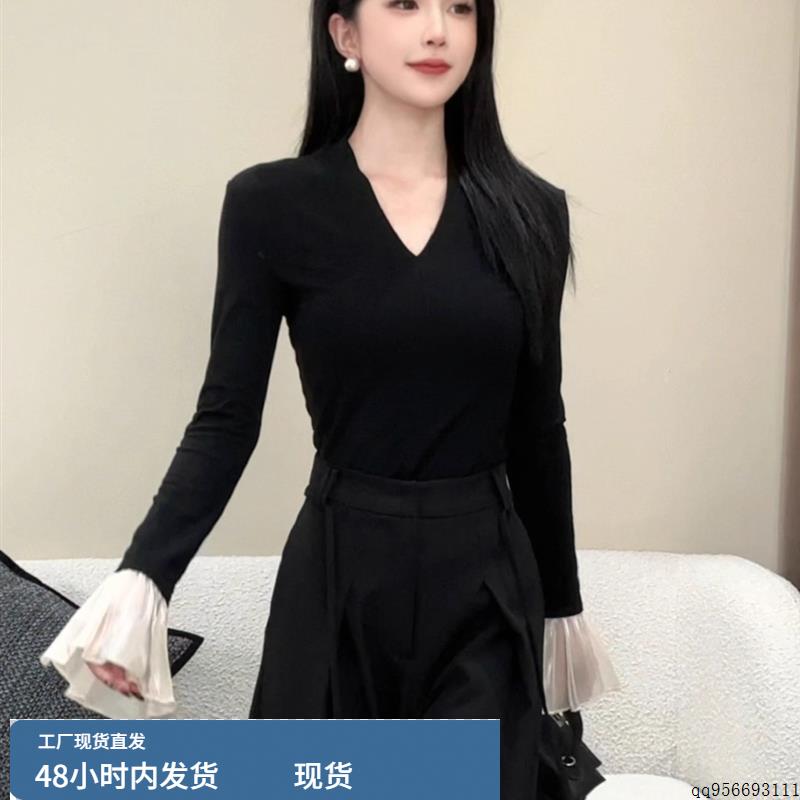 法式气质黑色V领喇叭袖打底T恤女秋季新款设计感洋气独特拼接上衣