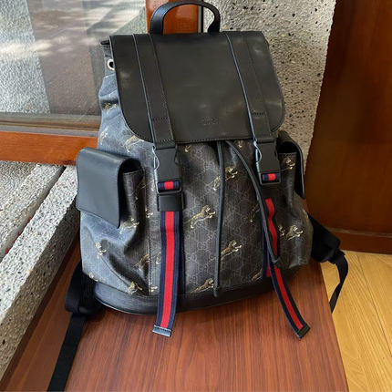 二手 GUCCI古驰superme黑花双扣式双肩包