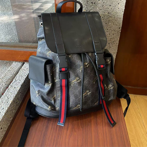 二手 GUCCI古驰superme黑花双扣式双肩包