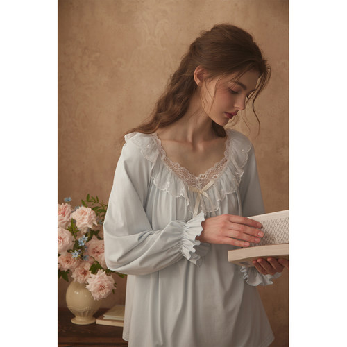 RoseTree宫廷风蕾丝盾领长袖套装