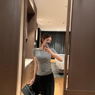 KMZD 卡戴珊风正肩短袖T恤女夏季修身短款圆领弹力显瘦打底上衣
