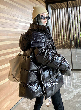 黑色羽绒服2025年新款女潮ins白鸭绒欧洲站亮面爆款面包服加厚