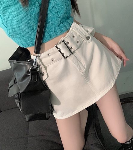 Real shot of hot girl American denim skirt female design slimming belt A-line anti-exposure shorts skirt