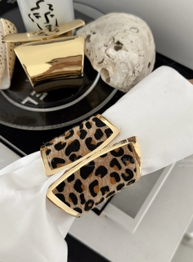 豹纹宽亮面塔型金属手镯环