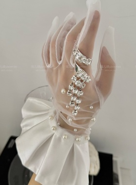 亮水钻长戒指叠戴晚宴