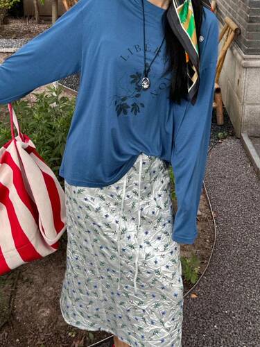 UHOOWU中长碎花半身裙设计师